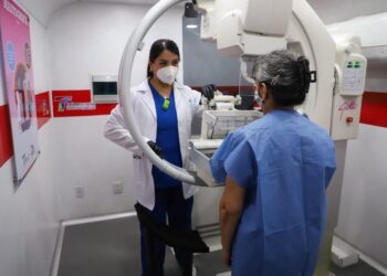 LOS SERVICIOS MÉDICOS DEL DIF TLALNEPANTLA LLEGAN A LA EXPLANADA MUNICIPAL