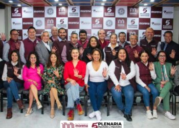 Francisco Vázquez liderará bancada morenista; comprometen unidad