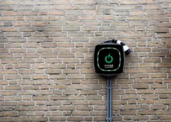 Innovación y sostenibilidad: cargadores para vehículos eléctricos en viviendas