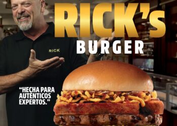 ¡Oye Rick, mira lo que tengo! la nueva y deliciosa Rick’s Burger Llega a Carl’s Jr., desde “El precio de la Historia”