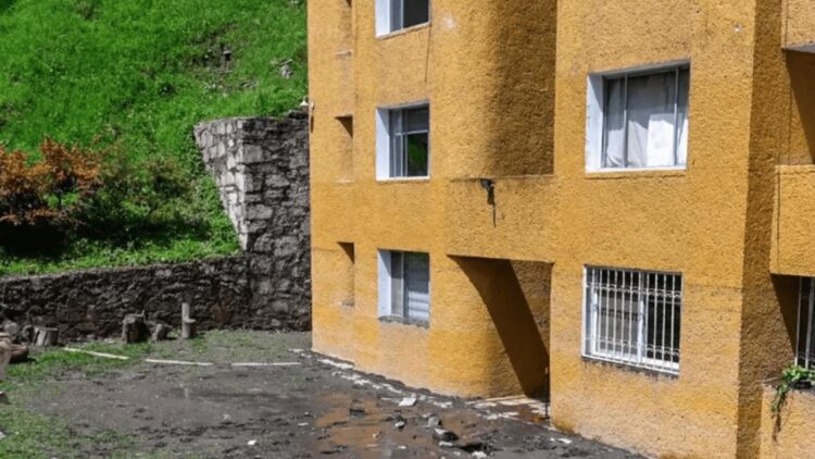 Vecinos de Naucalpan exigen intervención por estruendos subterráneos