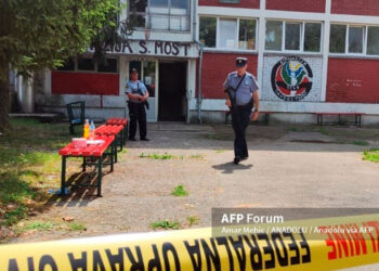 Tiroteo en escuela de Bosnia deja tres muertos; autor intenta quitarse la vida