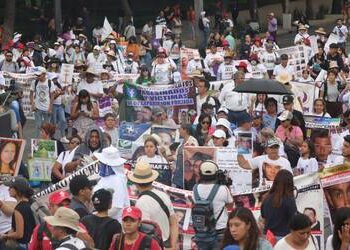 En CDMX miles exigen justicia en el Día Internacional de los Desaparecidos
