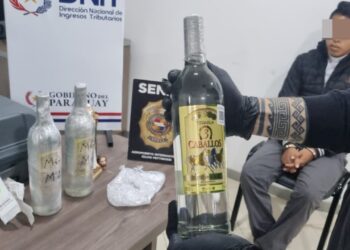 Paraguay detiene a seminarista mexicano por transportar tequila con metanfetaminas