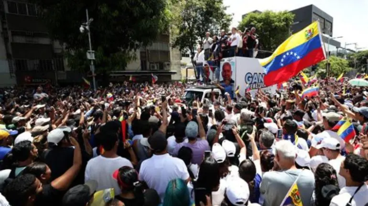 Chile y España coinciden en la necesidad de una «salida democrática» en Venezuela