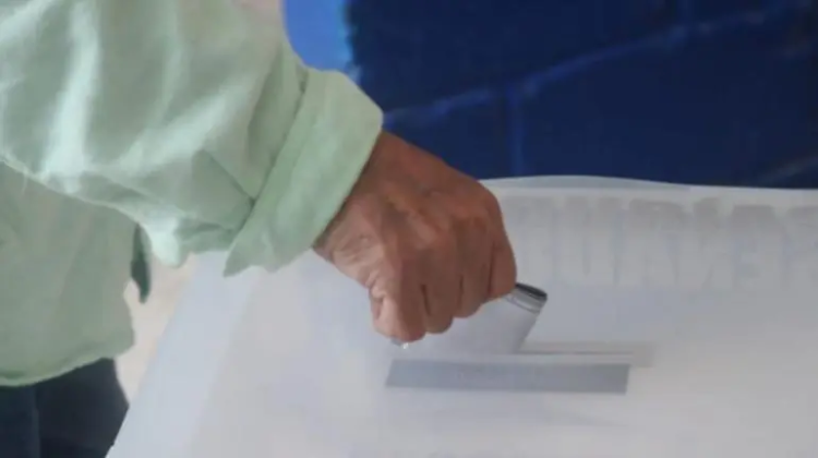 Reponen elecciones en dos municipios de Chiapas tras interrupción por violencia