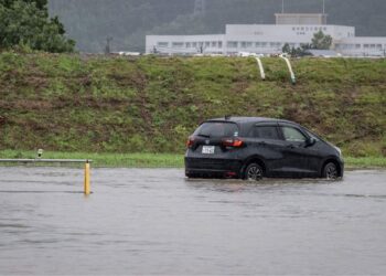 Tormenta tropical María toca tierra en Japón con intensas lluvias