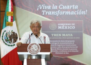 Entrega AMLO en Chetumal obra completa del Tren Maya