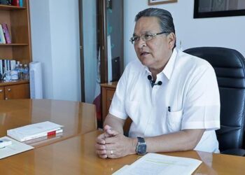 Irregularidades de Javier Guerrero García, directivo del IMSS, podrían llegar a Pemex