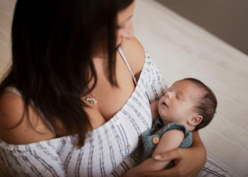 Bayer y Elevit impulsan la lactancia materna en México