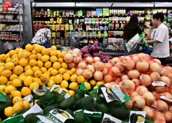 Inflación de EUA baja más de lo esperado en agosto a 2.5% interanual