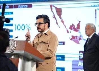 Más de 3 mil médicos cubanos trabajan en IMSS-Bienestar, revela Zoé Robledo