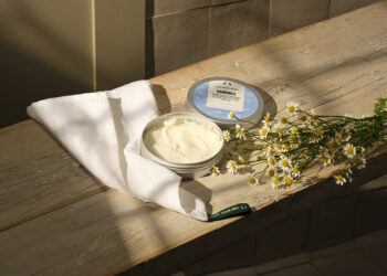 Tus ojos y el momento de desmaquillarse: cómo mantenerlos sanos y no irritarlos