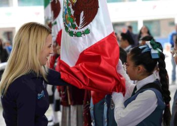PARA ESCUELAS SUCIAS Y MAL CUIDADAS…