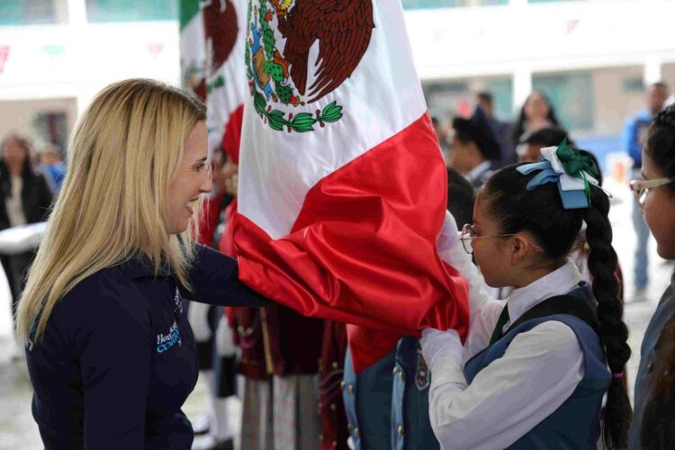 PARA ESCUELAS SUCIAS Y MAL CUIDADAS…