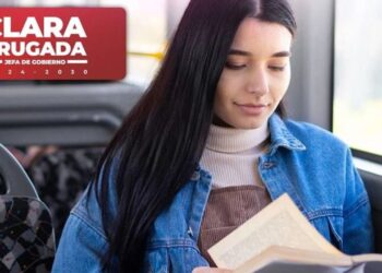 Brugada anuncia nueva beca de transporte para universitarios