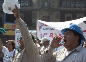 Impide el STPRM votar a 30 mil petroleros sindicalizados