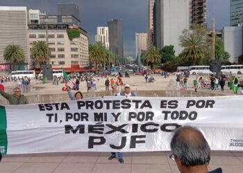 Trabajadores del Poder Judicial marchan en el día de Sheinbaum