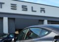 Tesla explota tras chocar en Francia y deja cuatro muertos