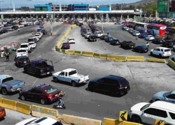 Acusan a agentes mexicanos de malos tratos en la frontera con EU