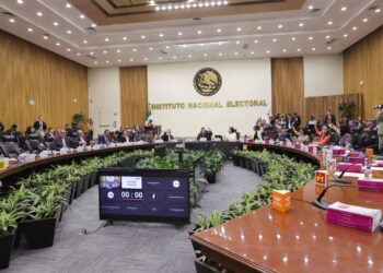 No está suspendido el proceso de elección judicial en el INE: Sheinbaum