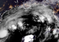 ‘Milton’ se convierte en huracán categoría 1 y se fortalecerá rumbo a Florida