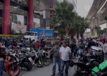 Repartidores de aplicaciones exigen mejores condiciones laborales