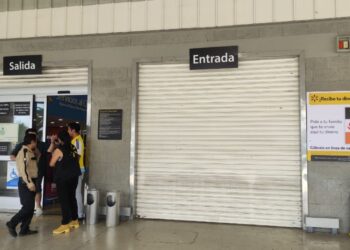 Suspenden actividades no esenciales y vuelos en Yucatán por el huracán ‘Milton’