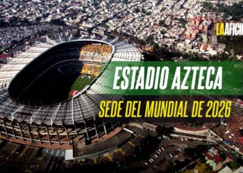 Habitantes aledaños al Estadio Azteca elaboran mural para denunciar el despojo del agua que comete Televisa