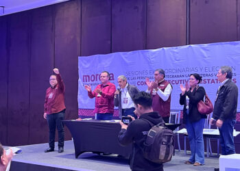 Al ganar la mayoría de los votos en disputa, René González asume Secretaría General de Morena en NL