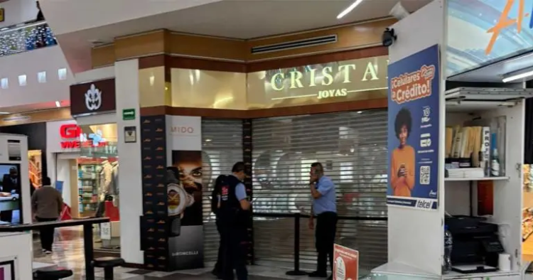 Asaltan joyería en Plaza Lindavista, dos caen con relojes de alta gama