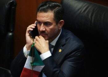 PAN formaliza desincorporación de Yunes Márquez en el Senado