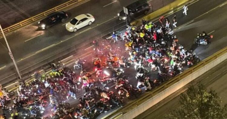 Detienen a 18 personas durante rodadas por el Día de Muertos en CDMX