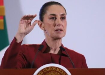 Felicita Sheinbaum a AMLO por sus 71 años ‘no está retirado, lucha desde otra trinchera’