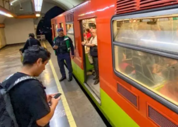 Persona se arroja a vías del Metro en Refinería