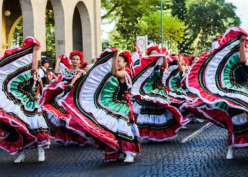 Puente por Revolución Mexicana dejará más de 42 mil mdp en turismo