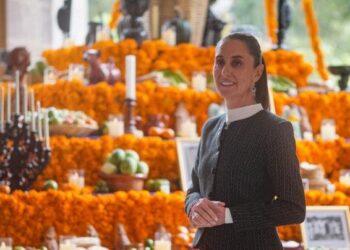 Un 70% de personas avala primer mes de gobierno de Sheinbaum, revela encuesta