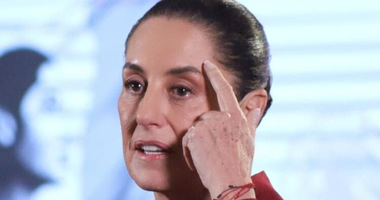 Insiste Sheinbaum en demostrarle a Trump la aportación de migrantes