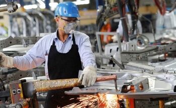 FELIPE SENTÍES, FINANCIAMIENTO Y CRECIMIENTO ECONÓMICO