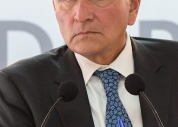 Aplica Adán Augusto López violencia política de género a Juanita Guerra, al destituirla de Comisión en el Senado