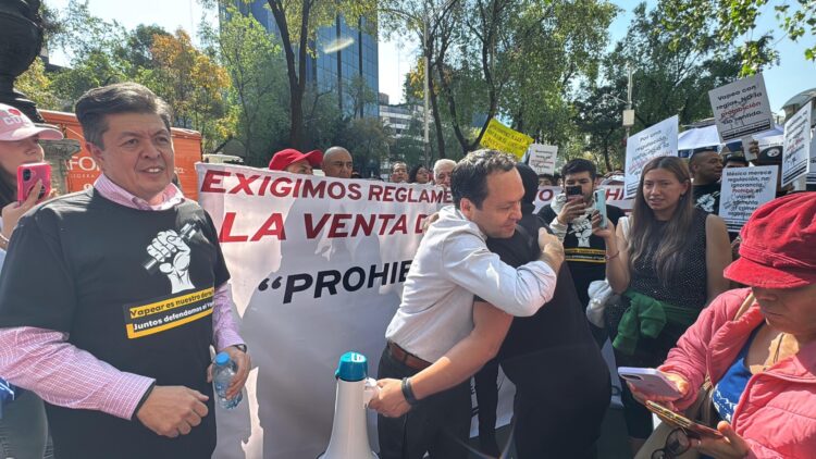 Exhortan a Senadores desechar dictamen para prohibir vaporizadores a grado constitucional