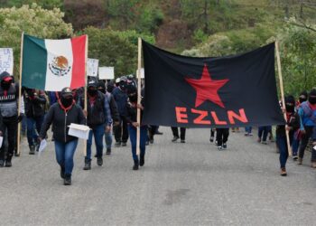 Cuestionan mujeres del EZLN impacto real de las reformas de Claudia Sheinbaum