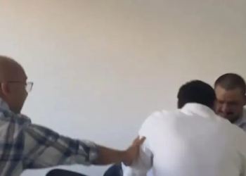 Se agarran a golpes en Chiapas diputados de Morena y del PVEM