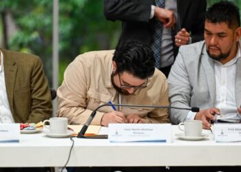 INICIA EN NAUCALPAN FORMALMENTE LA TRANSICIÓN CON LA INSTALACIÓN DEL COMITÉ DE ENLACE