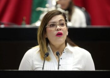 Piden que el sector educativo fomente el uso responsable y seguro de las tecnologías de la información y comunicación