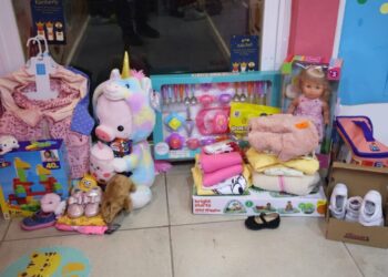 Llegan los Reyes Magos al Albergue Renacer en Huixquilucan