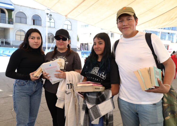 Impulsan en Huixquilucan el hábito de la lectura