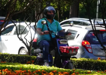 Brugada presentará iniciativa para regular vehículos eléctricos y no motorizados