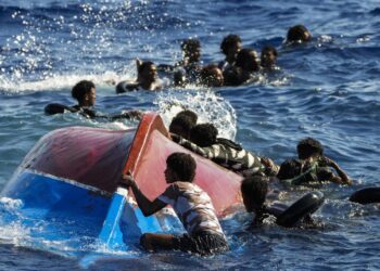 Al menos 27 migrantes muertos en naufragios; buscaban llegar a Europa