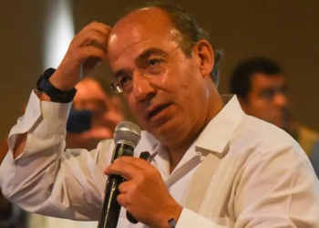 Calderón se apoya en la IA y sugiere ‘estrategia’ a 4T para negociar con Trump